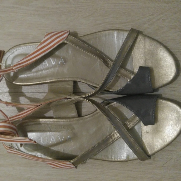 Guava Sandals size 38 - Picture 1 of 5